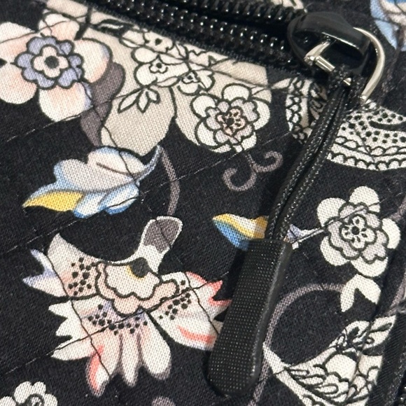Vera Bradley Turn-Lock Large Wallet, RFID Protection, Holland Garden, Floral EUC - Picture 10 of 13